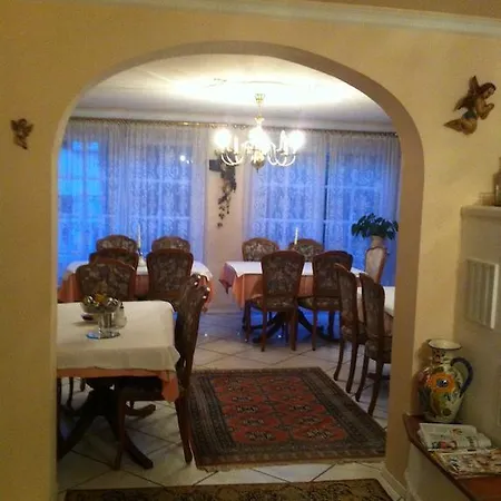 Penzion Gaestehaus Ullmannshof 3*