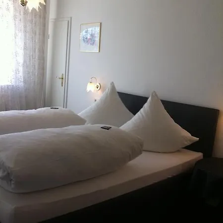 Penzion Gaestehaus Ullmannshof 3*